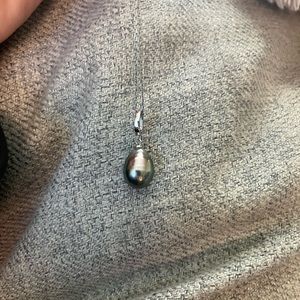 Natural Tahitian pearls necklace